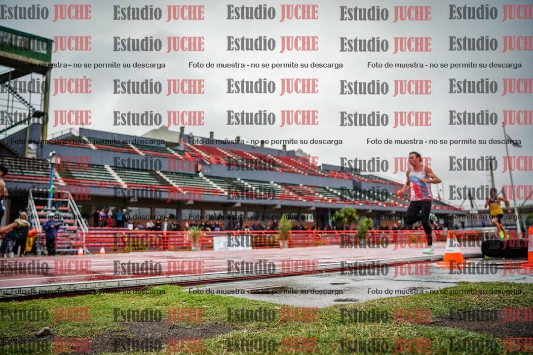 Fotos de los 200 m llanos de varones
