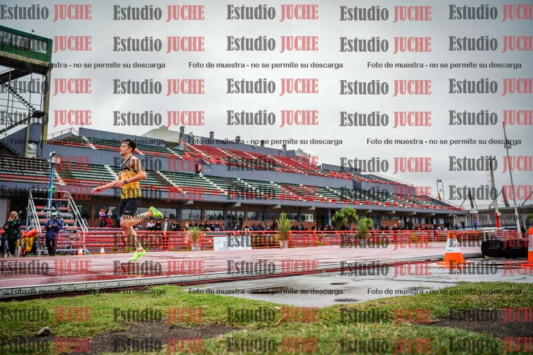 Fotos de los 200 m llanos de varones