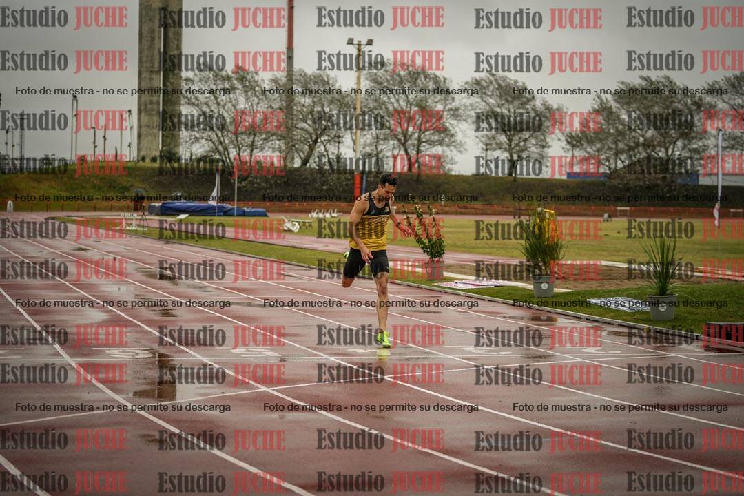 Fotos de los 200 m llanos de varones