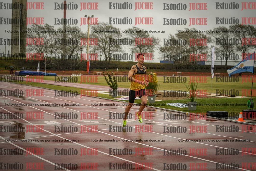 Fotos de los 200 m llanos de varones