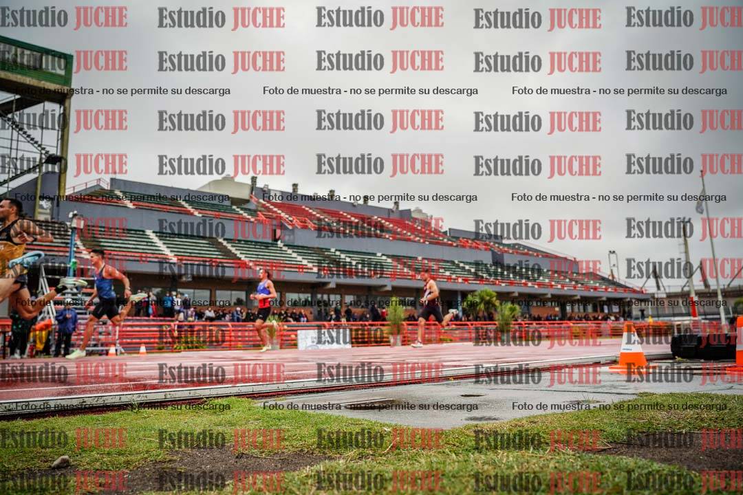 Fotos de los 200 m llanos de varones