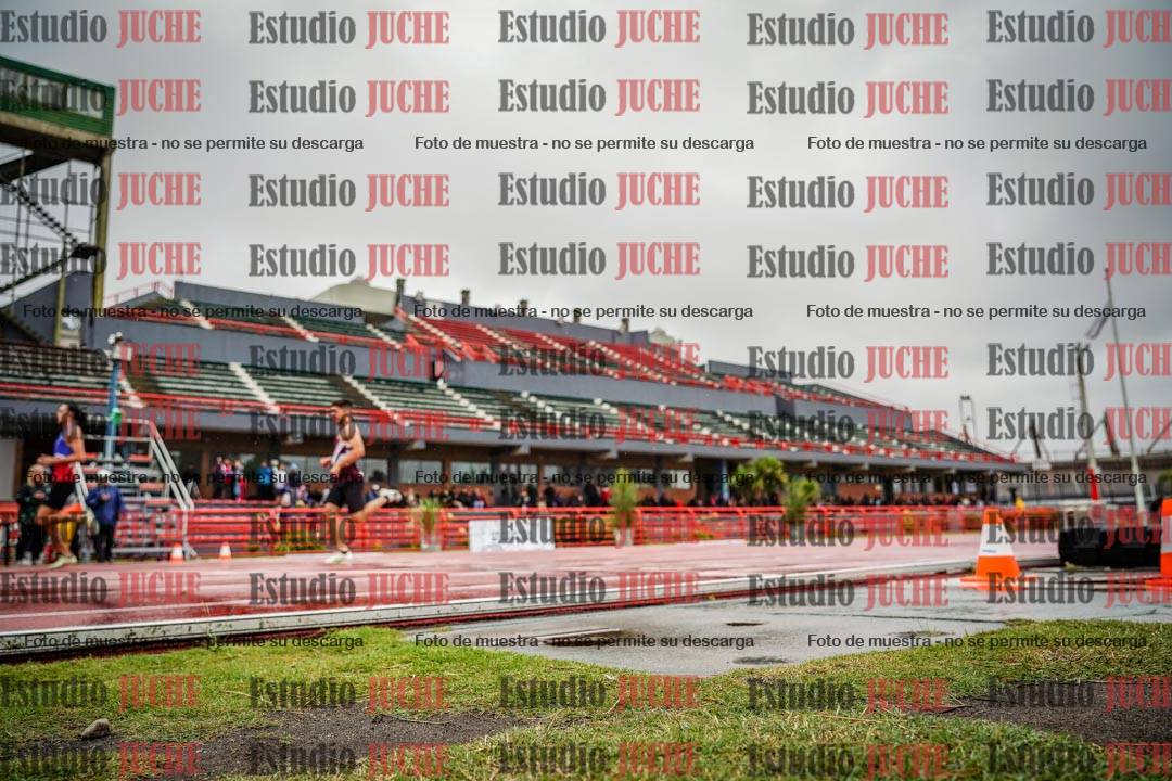 Fotos de los 200 m llanos de varones