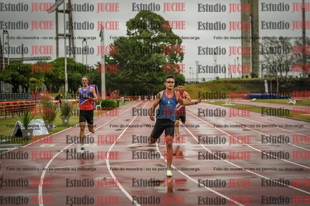 Fotos de los 200 m llanos de varones
