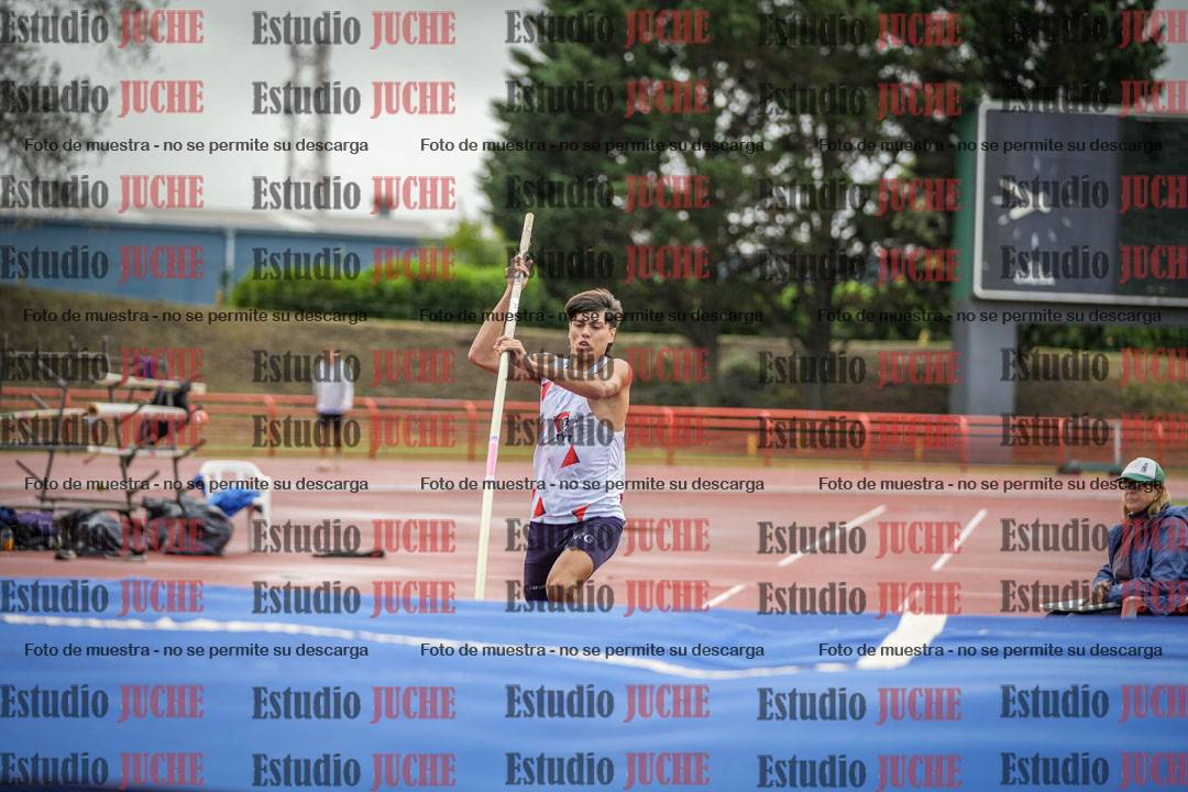 Fotos del salto con garrocha de varones - decatlón 8