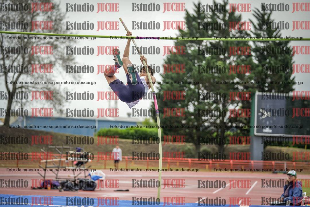 Fotos del salto con garrocha de varones - decatlón 8