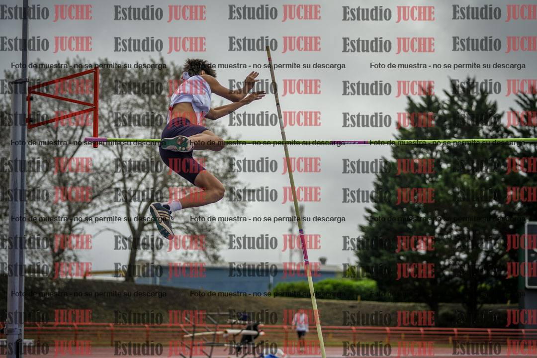 Fotos del salto con garrocha de varones - decatlón 8