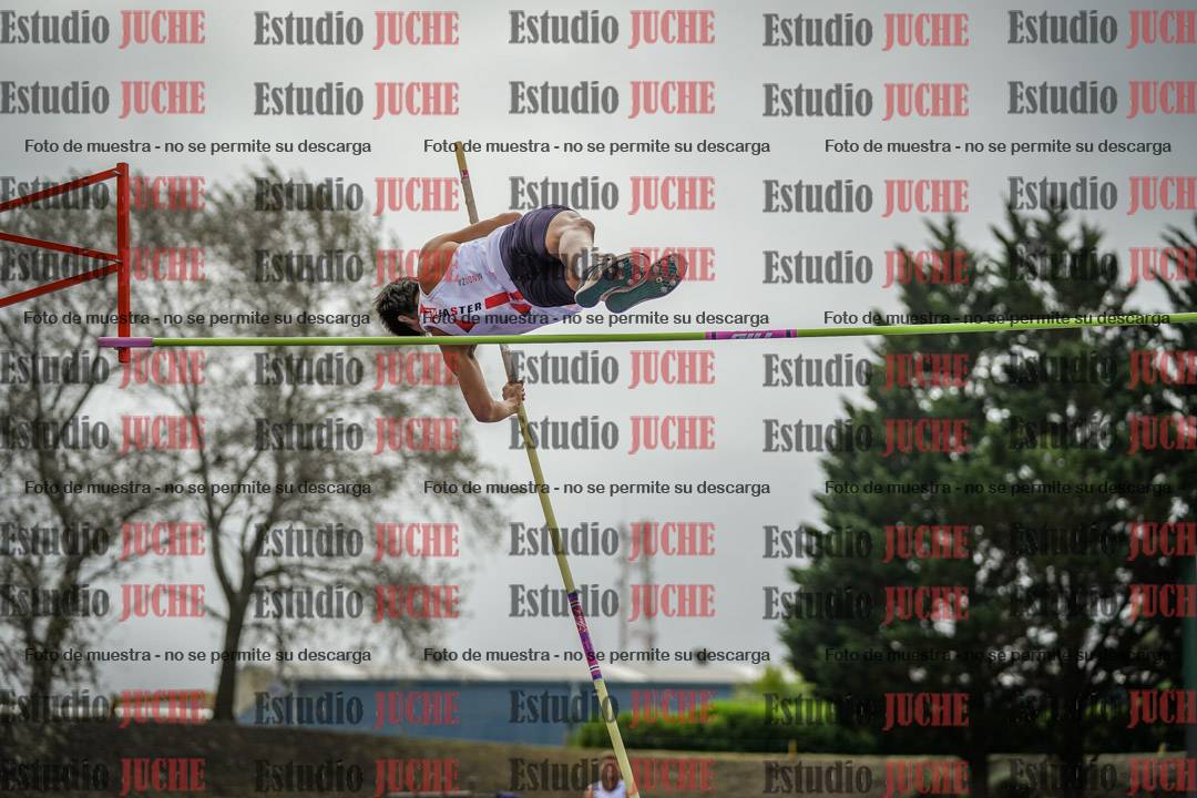 Fotos del salto con garrocha de varones - decatlón 8