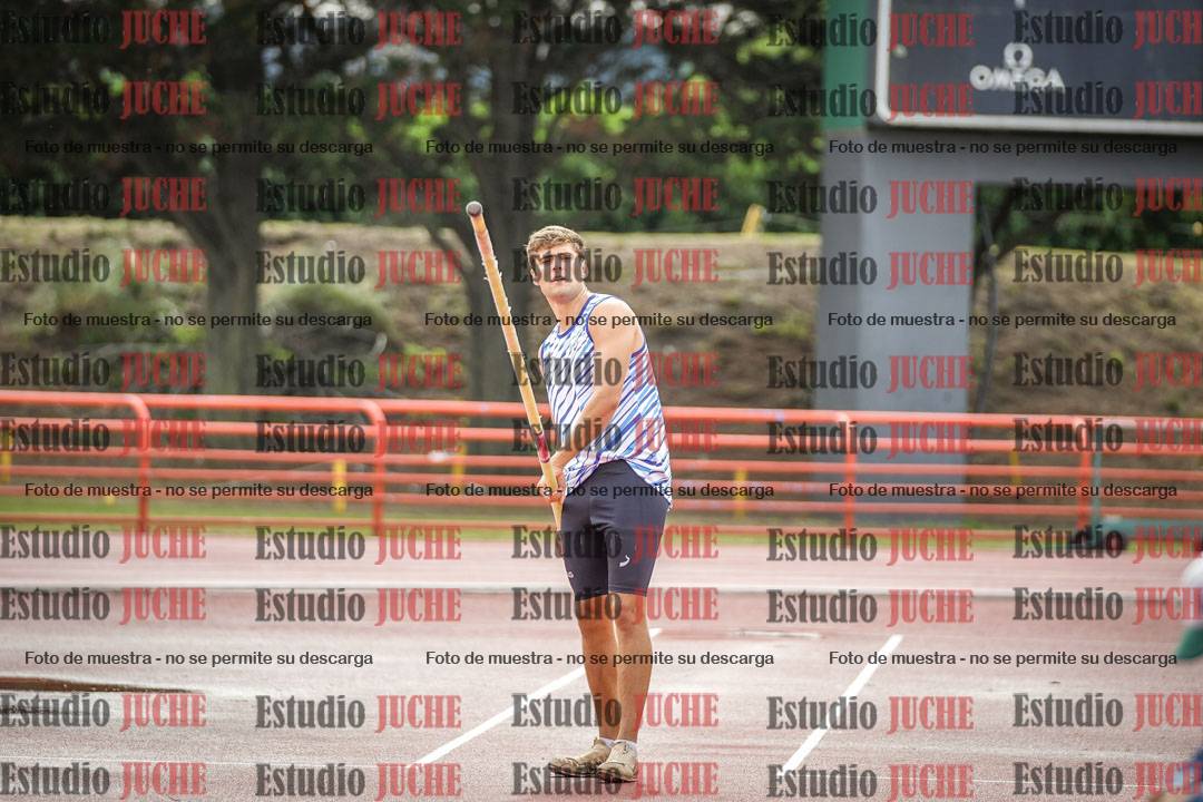 Fotos del salto con garrocha de varones - decatlón 8