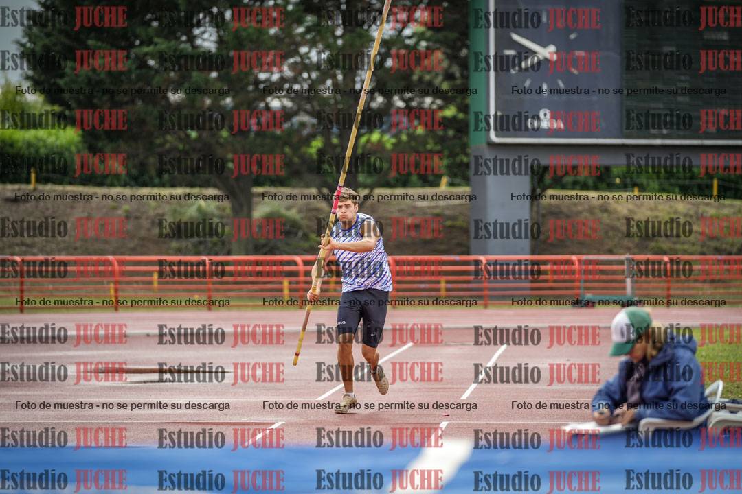 Fotos del salto con garrocha de varones - decatlón 8