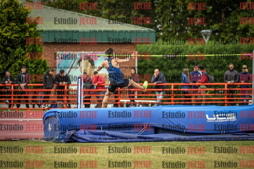Fotos del salto en alto de varones