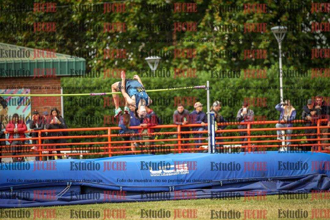 Fotos del salto en alto de varones