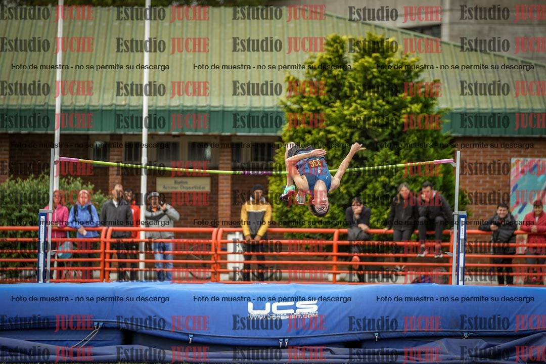 Fotos del salto en alto de varones