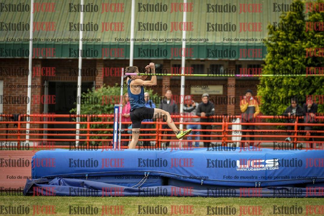 Fotos del salto en alto de varones