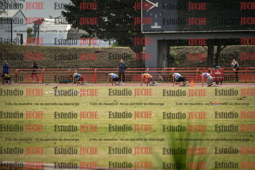 Fotos de los 200 m llanos de varones - FINAL