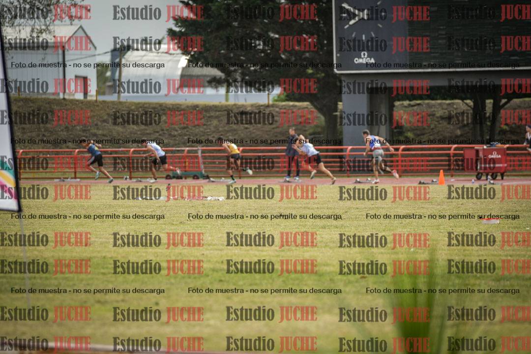Fotos de los 200 m llanos de varones - FINAL