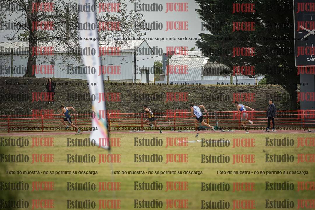 Fotos de los 200 m llanos de varones - FINAL