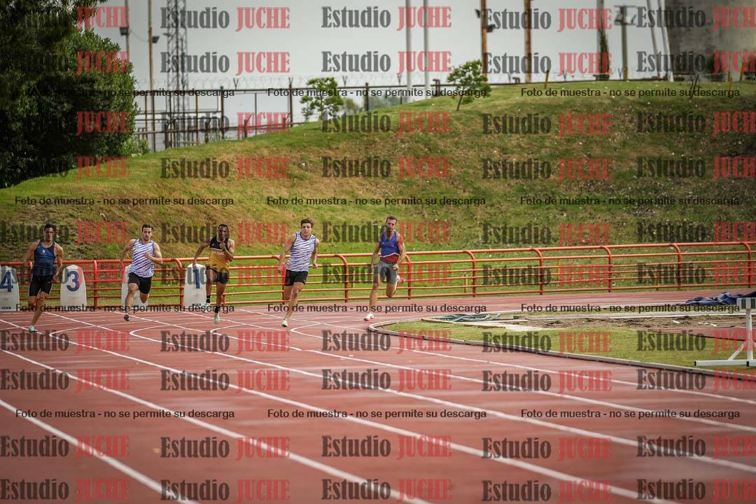 Fotos de los 200 m llanos de varones - FINAL