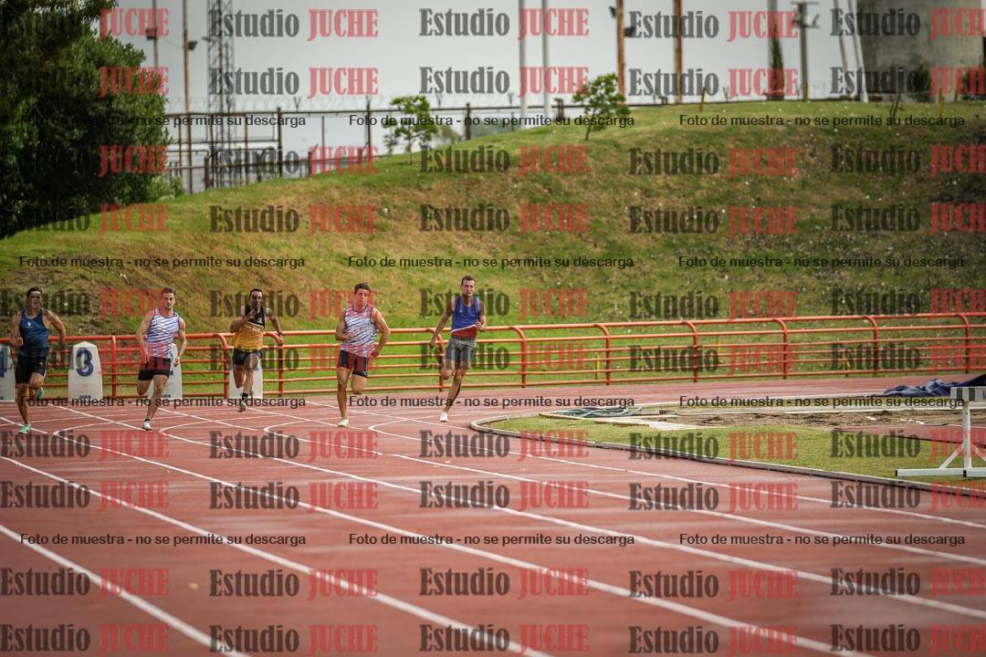 Fotos de los 200 m llanos de varones - FINAL