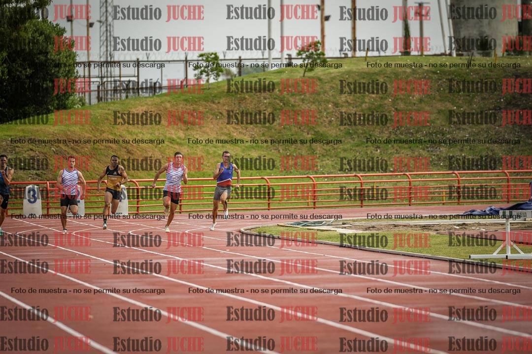 Fotos de los 200 m llanos de varones - FINAL