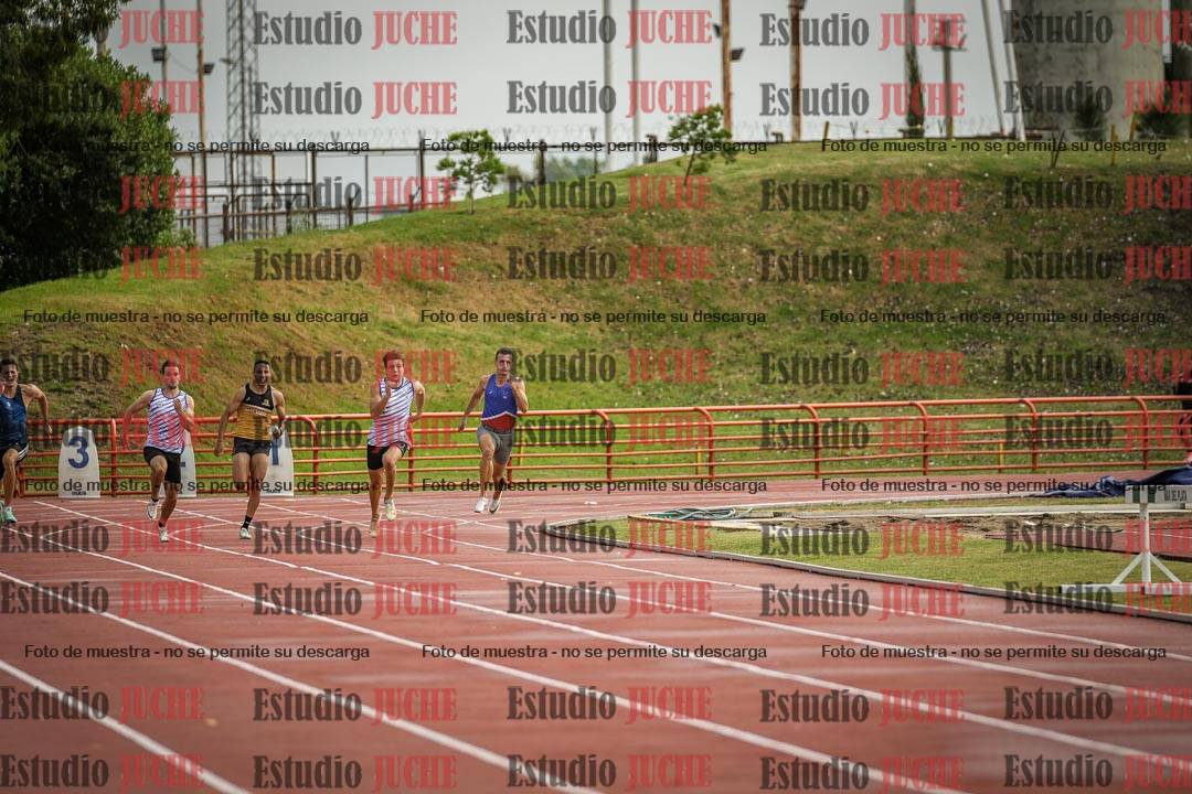 Fotos de los 200 m llanos de varones - FINAL