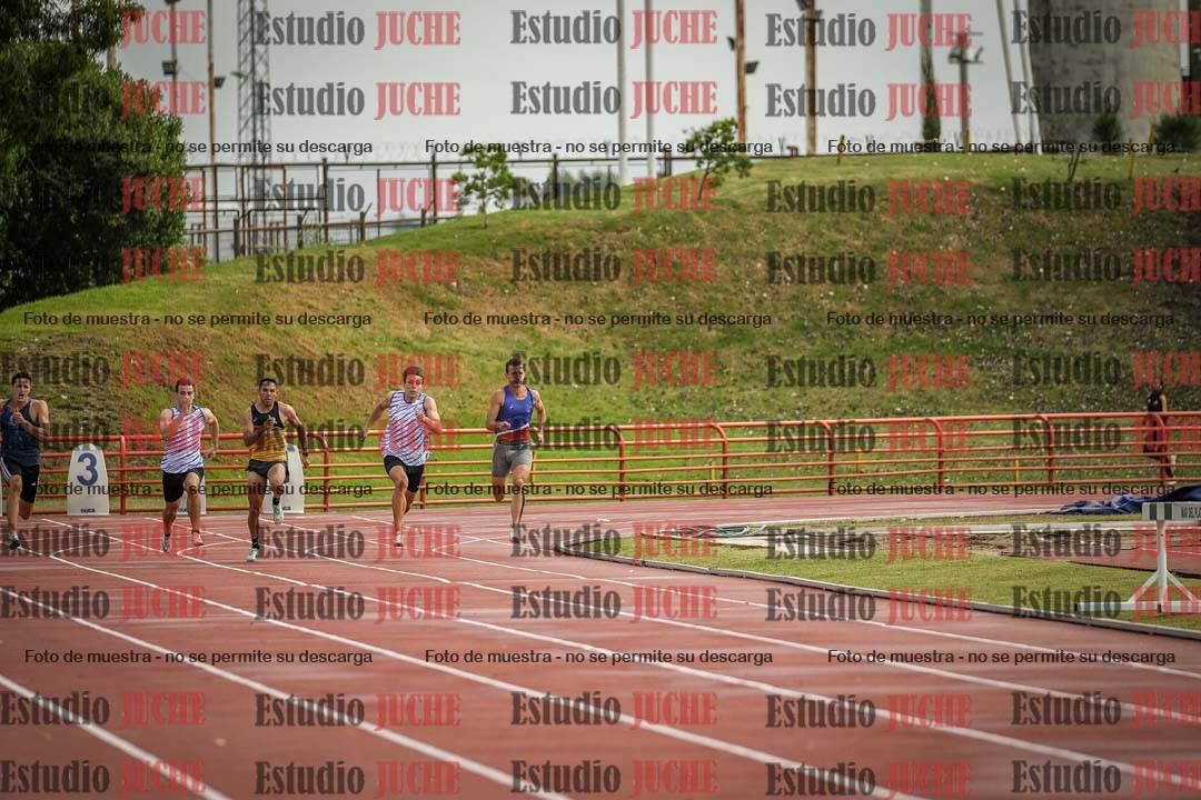 Fotos de los 200 m llanos de varones - FINAL