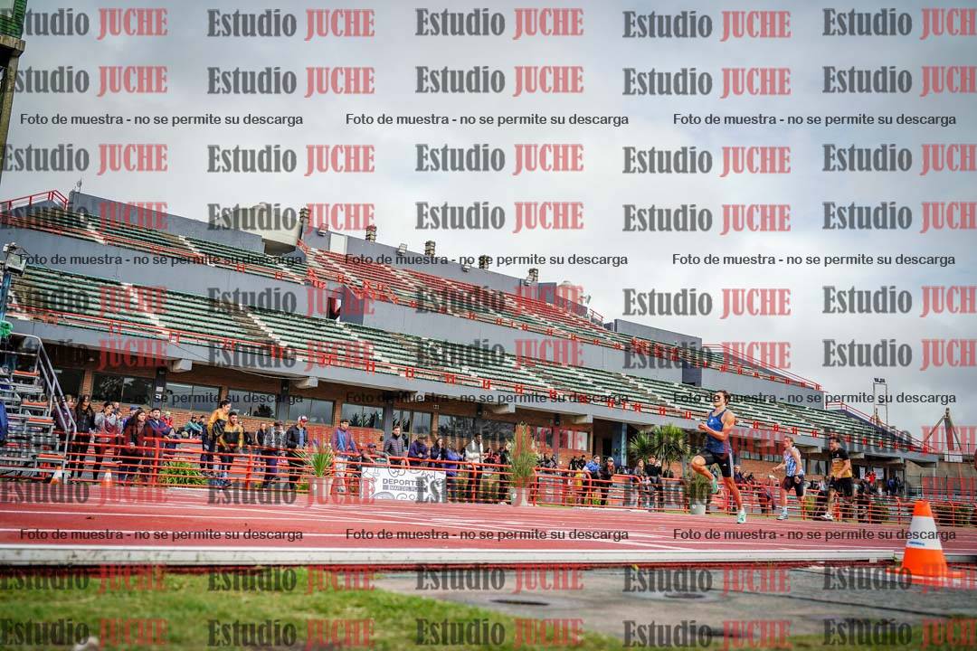 Fotos de los 200 m llanos de varones - FINAL