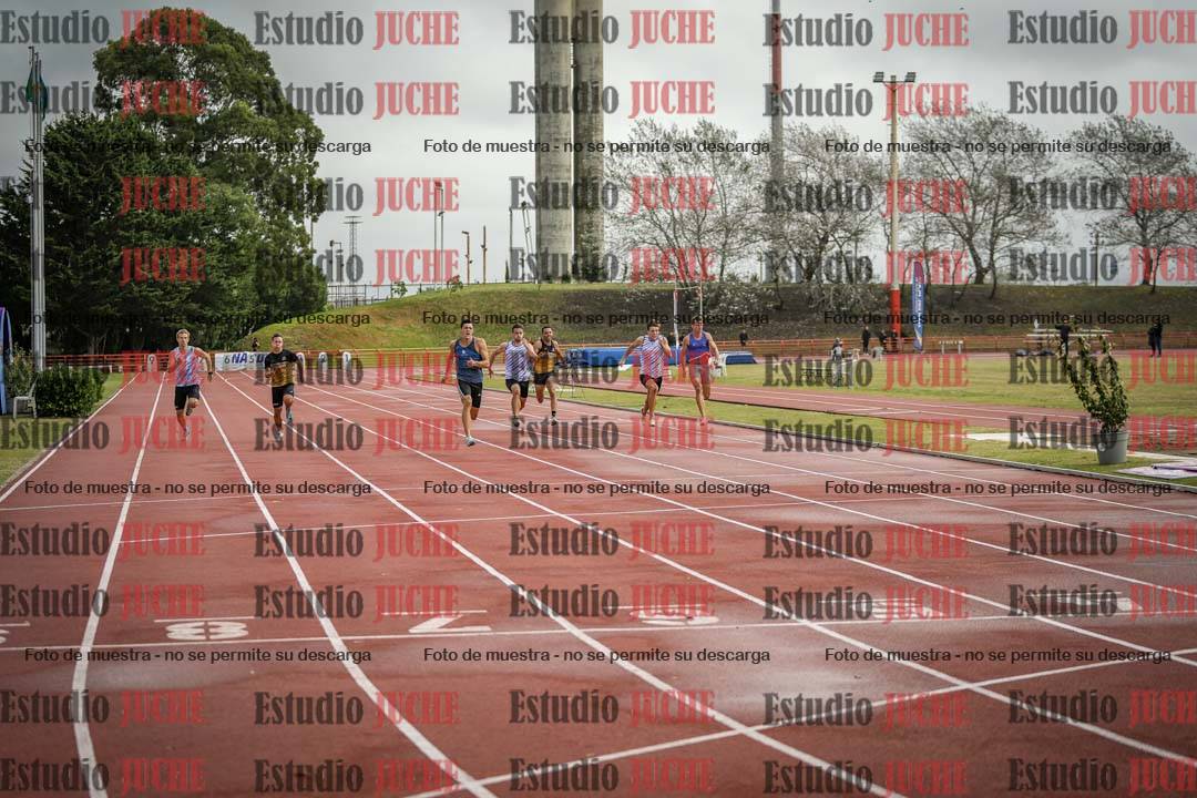 Fotos de los 200 m llanos de varones - FINAL