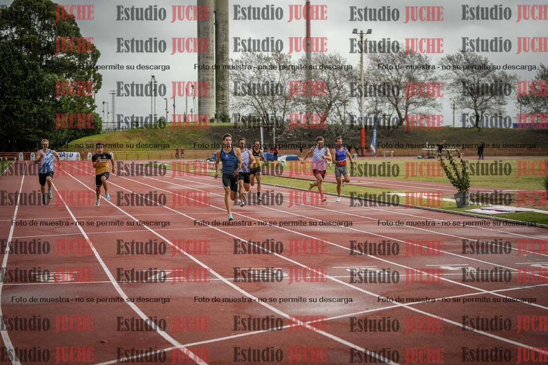 Fotos de los 200 m llanos de varones - FINAL