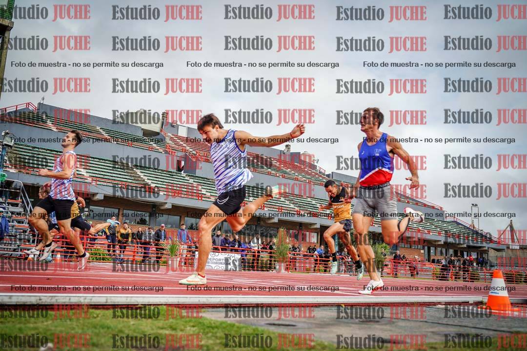Fotos de los 200 m llanos de varones - FINAL