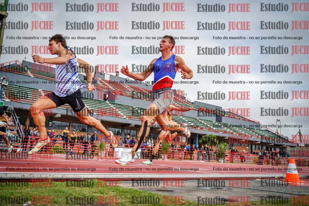 Fotos de los 200 m llanos de varones - FINAL