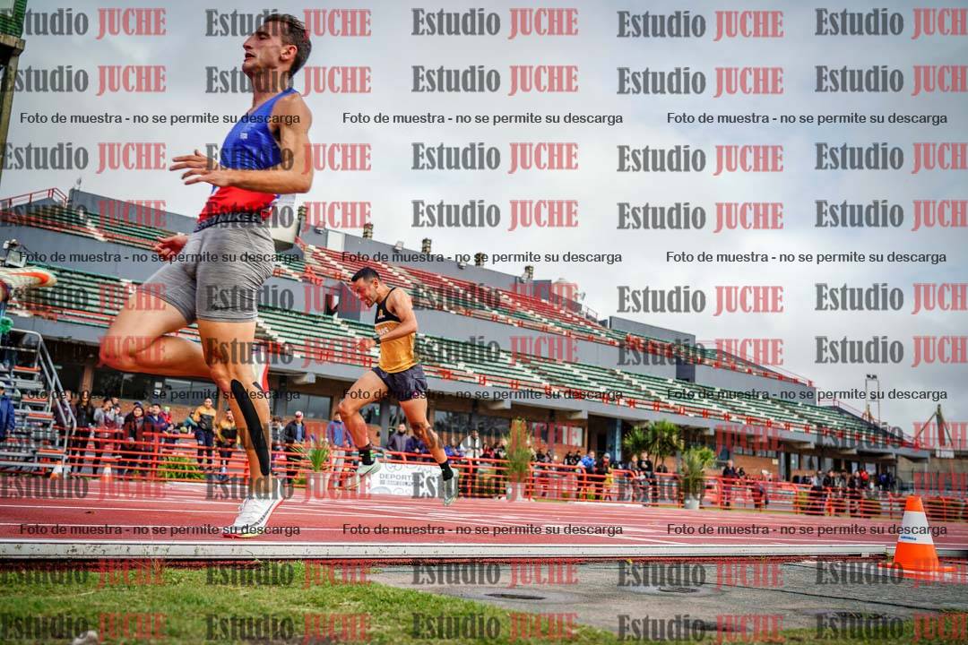Fotos de los 200 m llanos de varones - FINAL