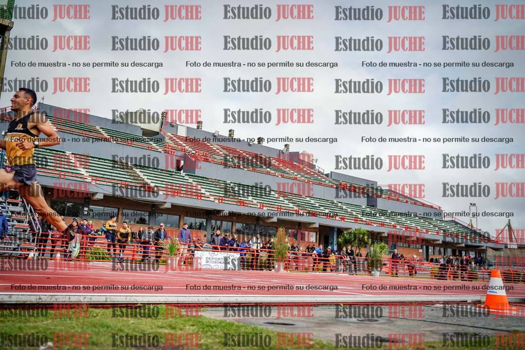 Fotos de los 200 m llanos de varones - FINAL