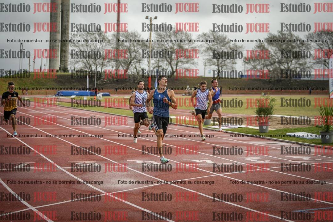 Fotos de los 200 m llanos de varones - FINAL