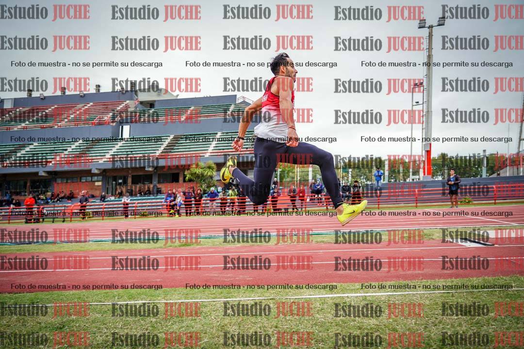Fotos del salto triple de varones