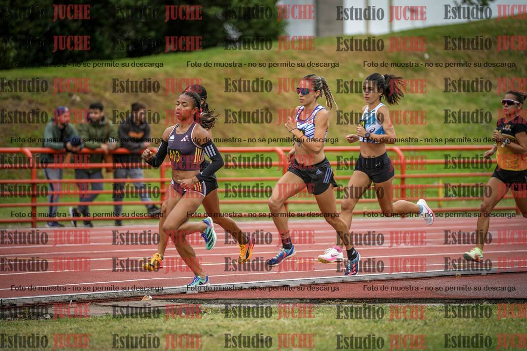 Fotos de los 5000 m llanos de mujeres