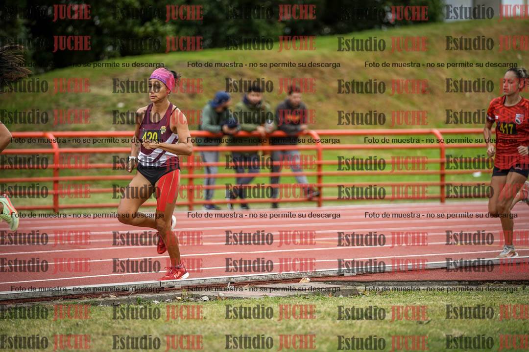 Fotos de los 5000 m llanos de mujeres