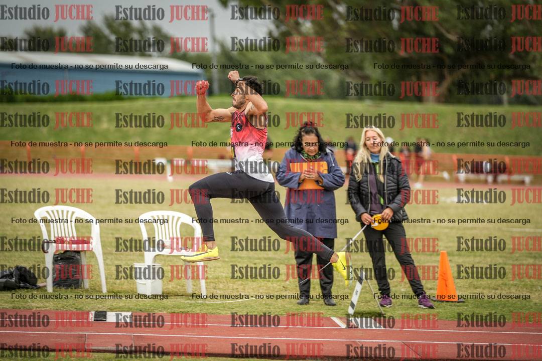 Fotos del salto triple de varones