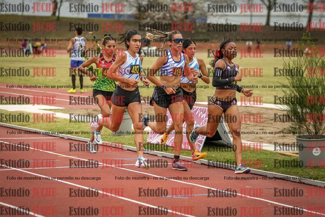 Fotos de los 5000 m llanos de mujeres