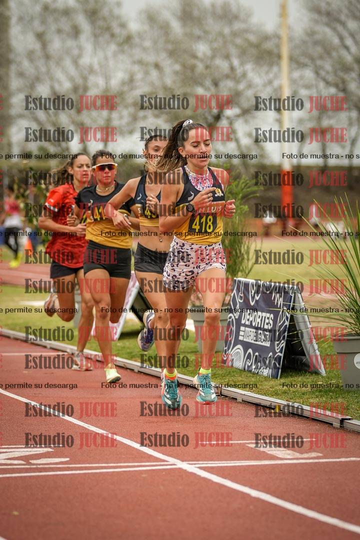 Fotos de los 5000 m llanos de mujeres
