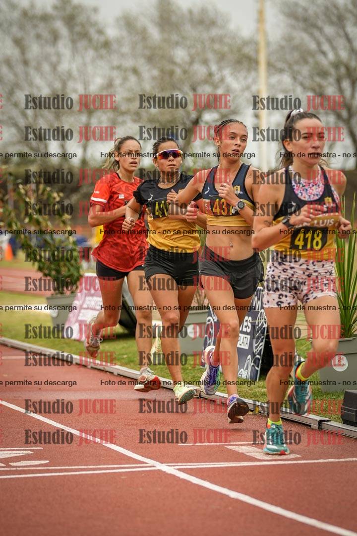 Fotos de los 5000 m llanos de mujeres