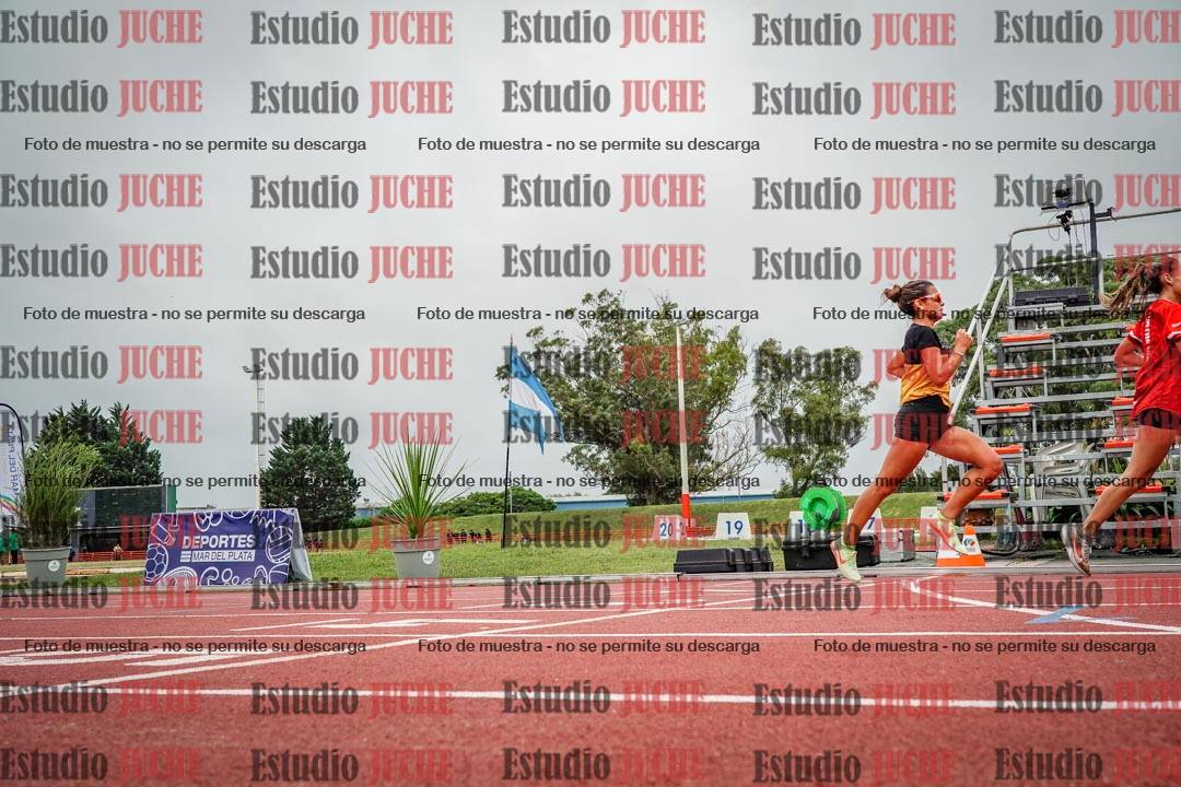 Fotos de los 5000 m llanos de mujeres