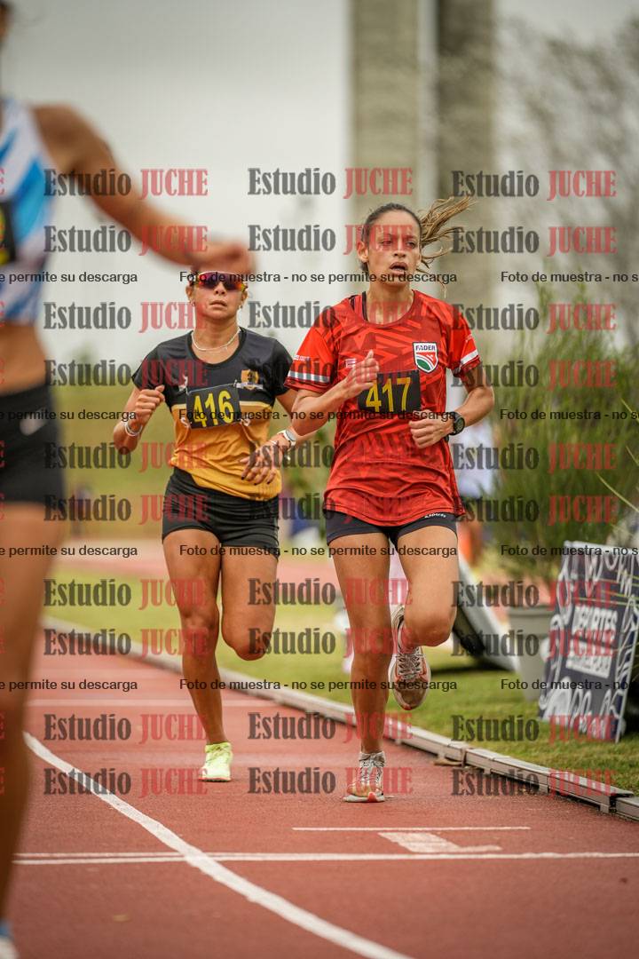 Fotos de los 5000 m llanos de mujeres