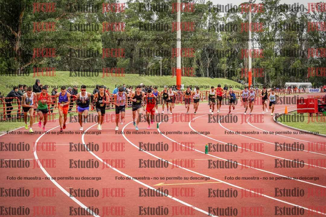Fotos de los 5000 m llanos de varones