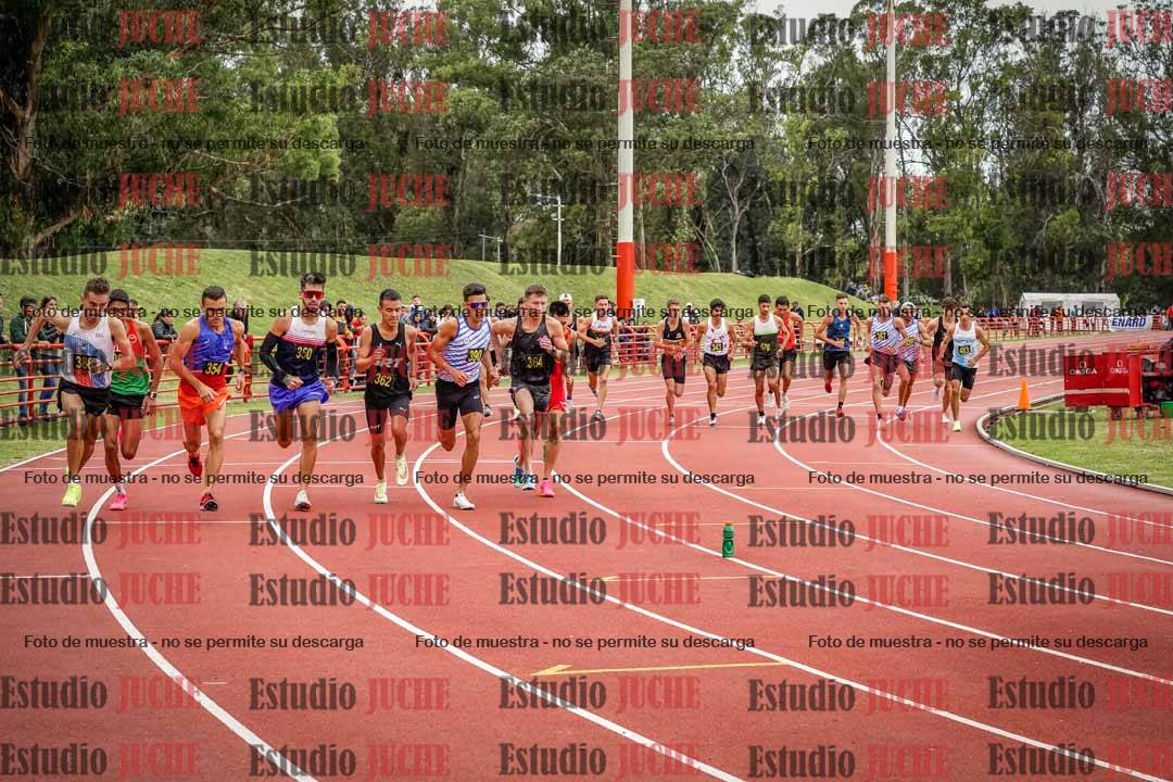 Fotos de los 5000 m llanos de varones