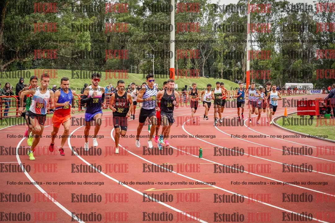 Fotos de los 5000 m llanos de varones