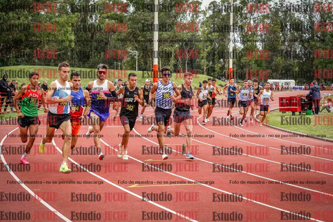 Fotos de los 5000 m llanos de varones