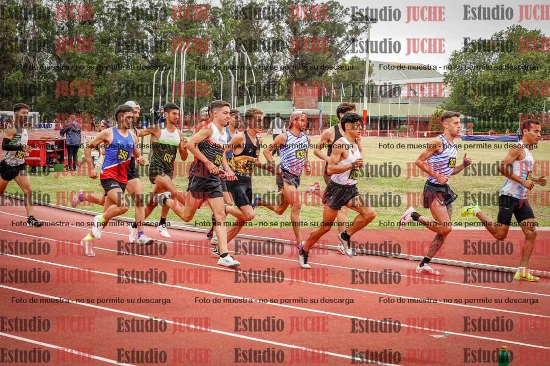 Fotos de los 5000 m llanos de varones