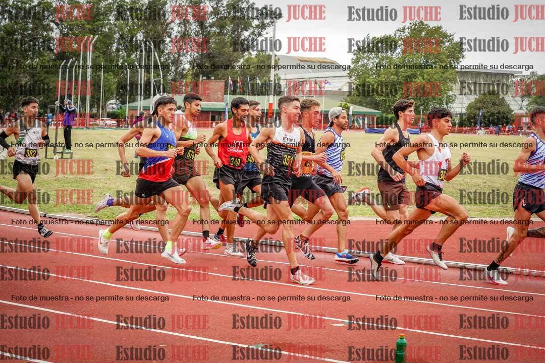 Fotos de los 5000 m llanos de varones