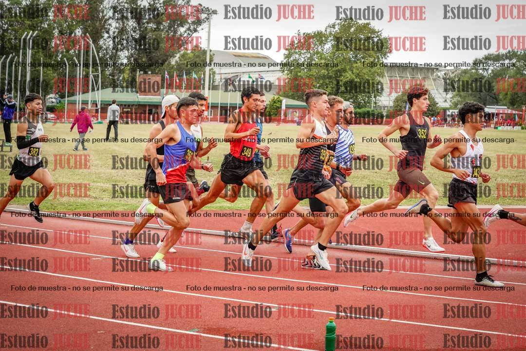 Fotos de los 5000 m llanos de varones