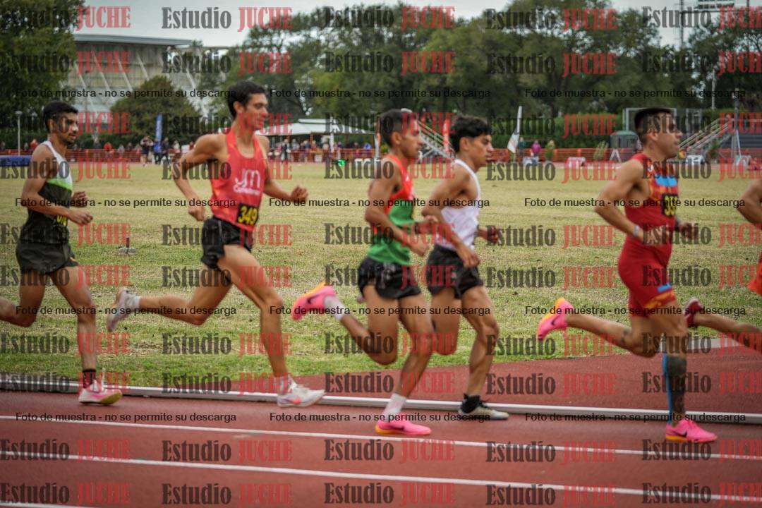 Fotos de los 5000 m llanos de varones